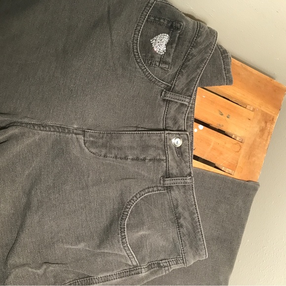 Quaker Factory DreamJeannes Bootcut Jeans - Picture 8 of 11